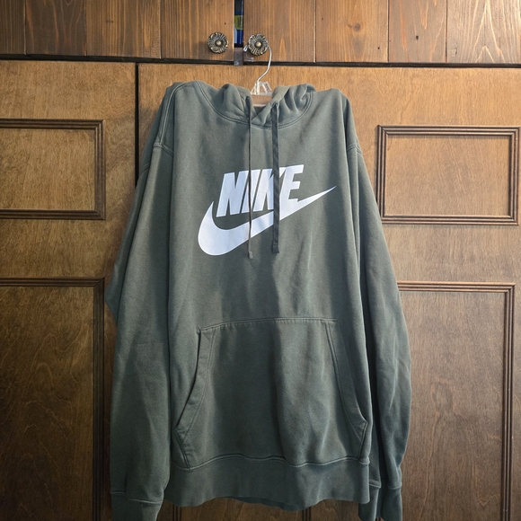 Nike Green Hoodie - Picture 1 of 3